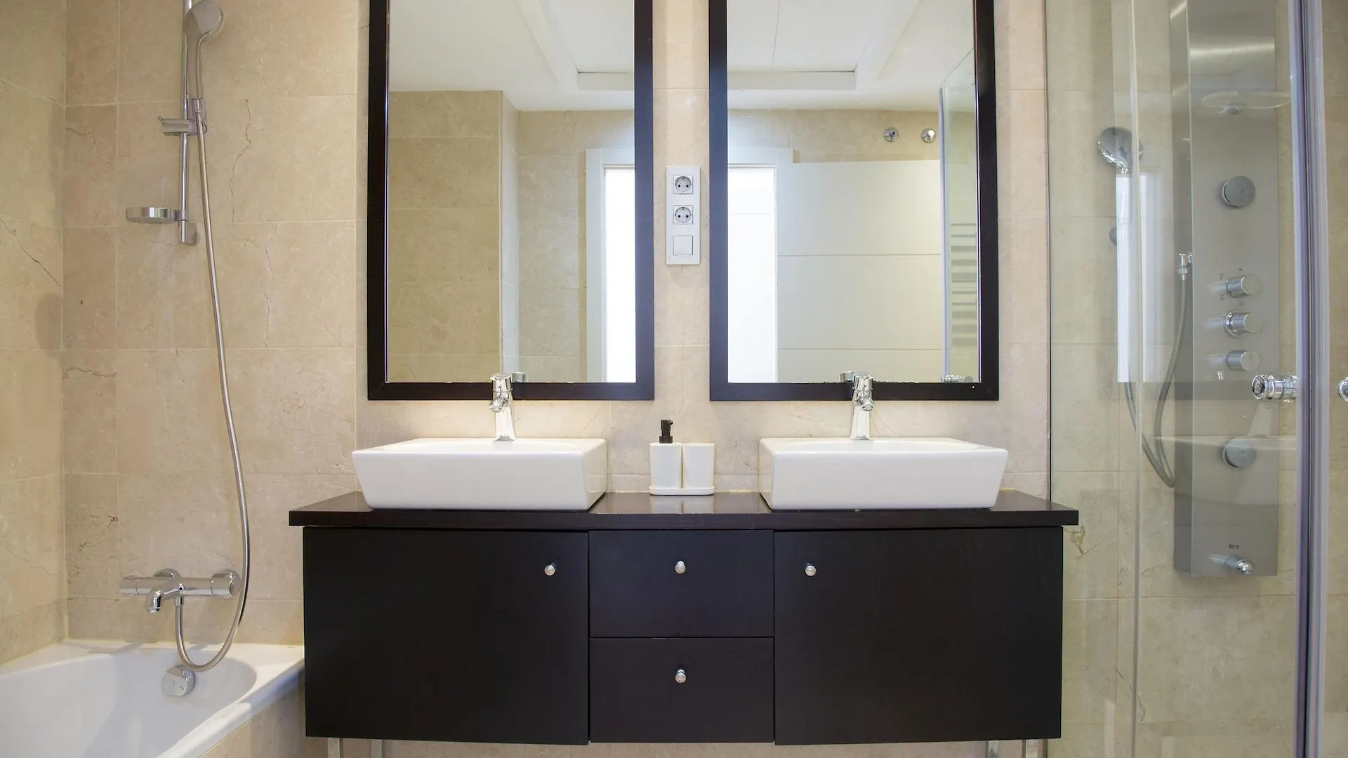 Casares Del Mar Apartamento Estepona